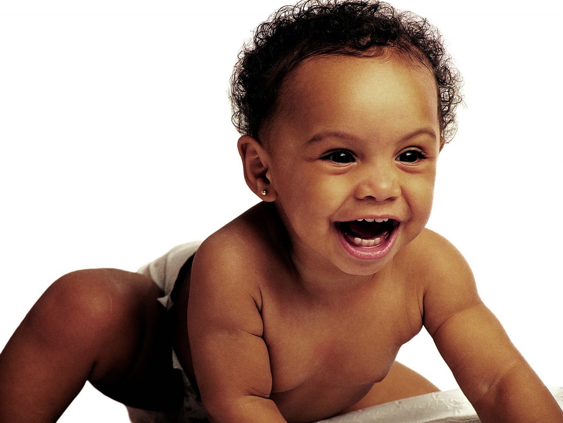 kucheri negro niño aterrador la felicidad es sonrisa encantadora mirada sonrisa ojos cara retrato