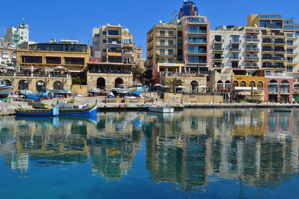 Casas en la costa de Malta