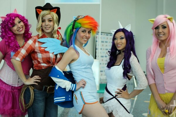 Chicas en disfraces