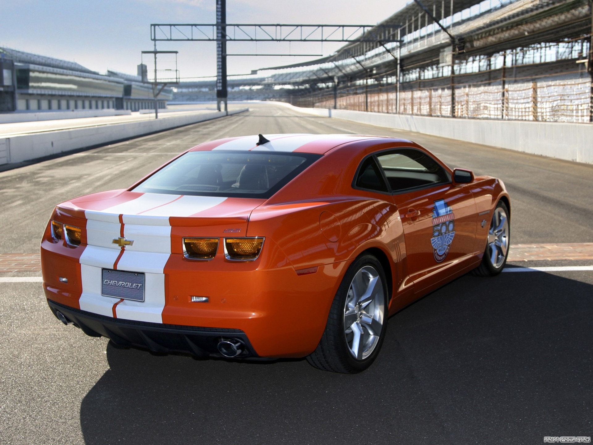 chevproe rojo blanco