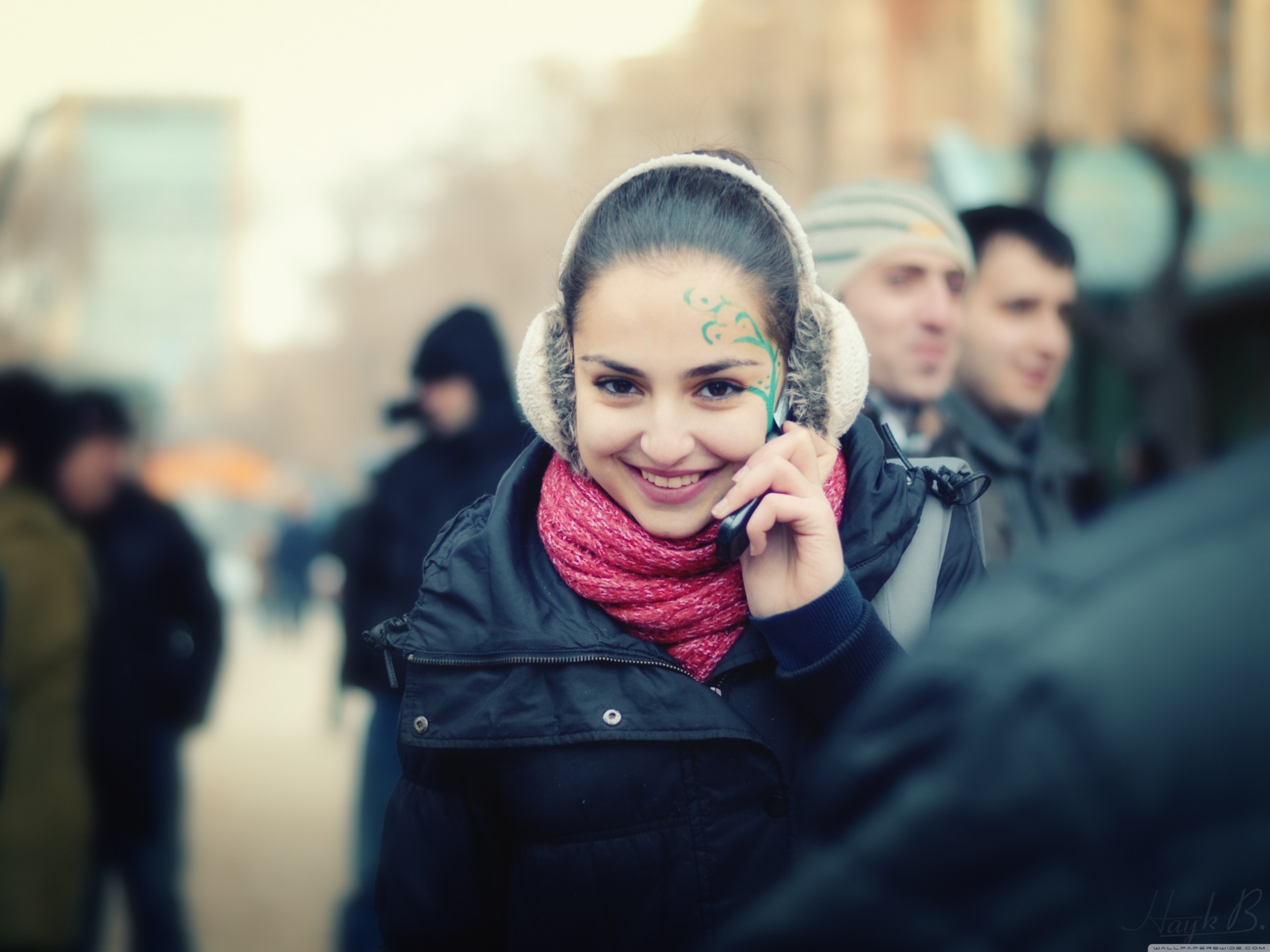 chica moe tiempo teléfono armenia artística