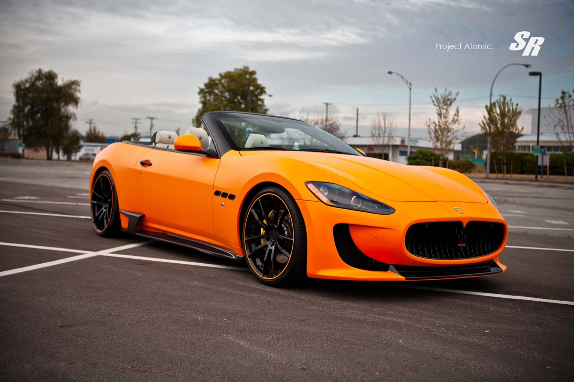r auto group maserati gran turismo convertible atómica maserati v-8 naranja