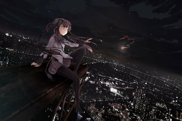 Akemi homura sobre la ciudad nocturna y bajo el cielo estrellado