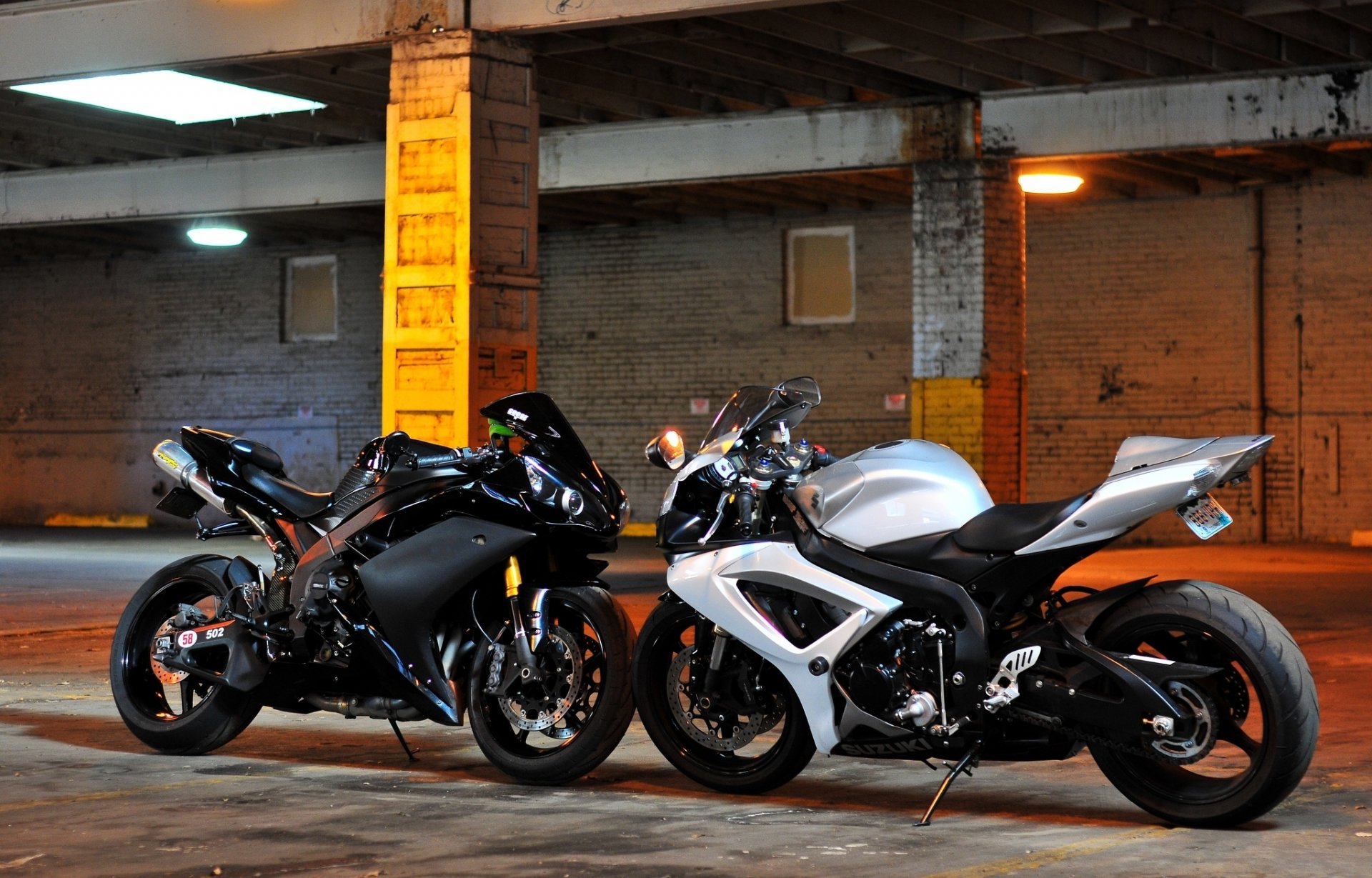yamaha yzf-r1 negro mate suzuki gsx-r1000 blanco yamaha r1 negro mate suzuki motocicletas soportes