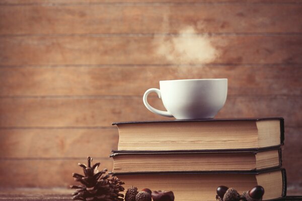 Perera para una taza de té después de Leer libros