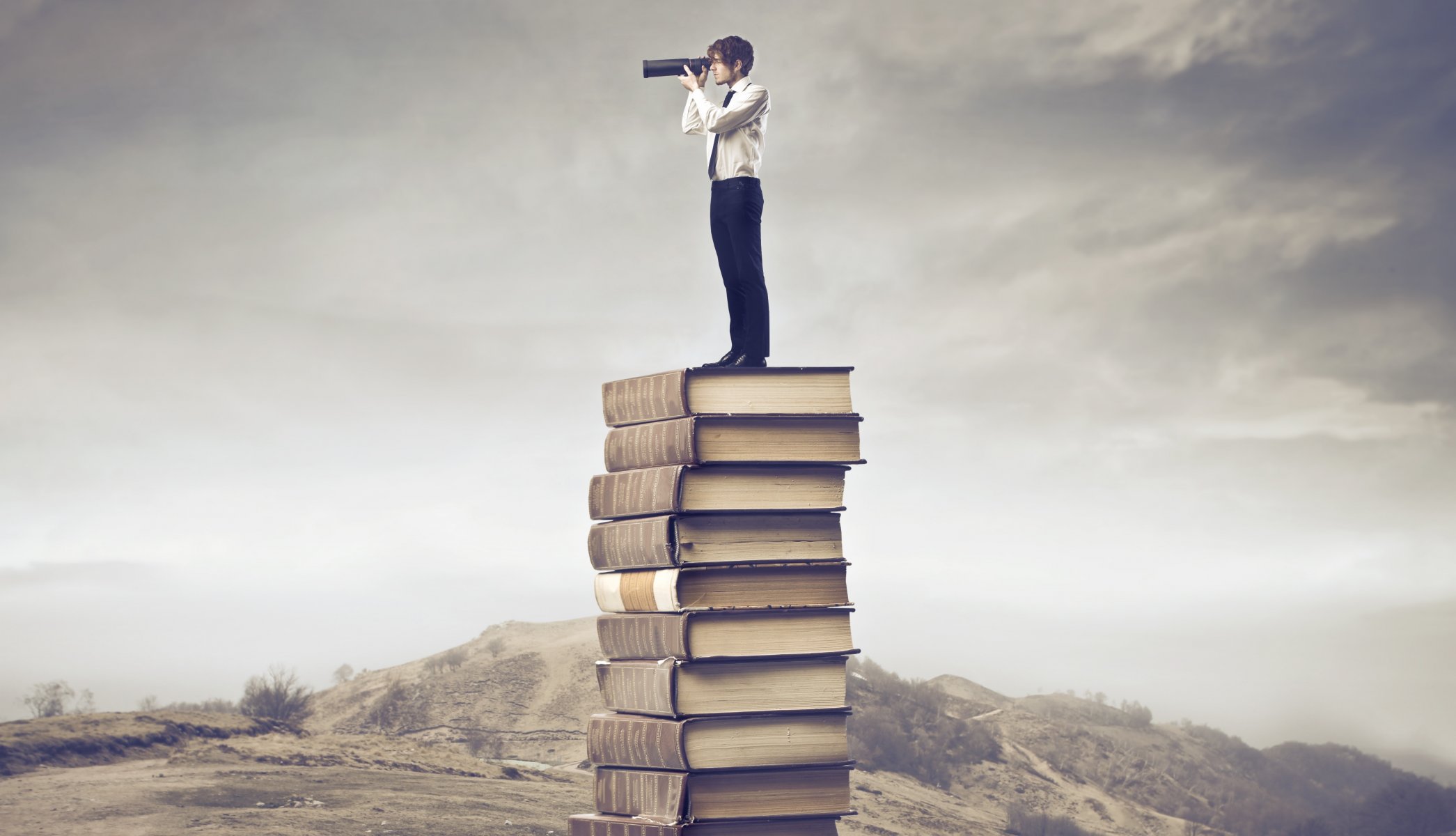 chico telescopio libros terreno