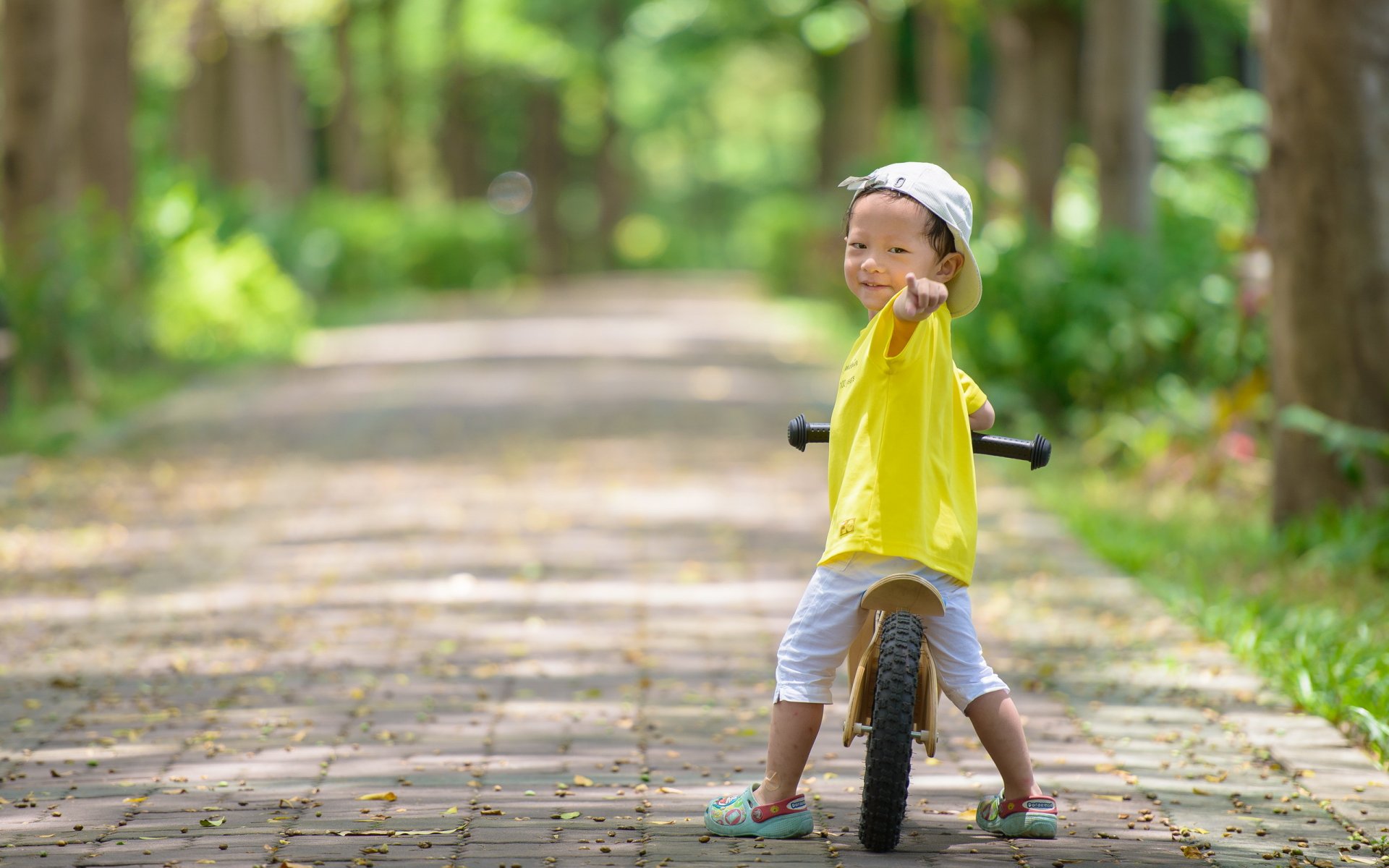 niño bicicleta estado de ánimo