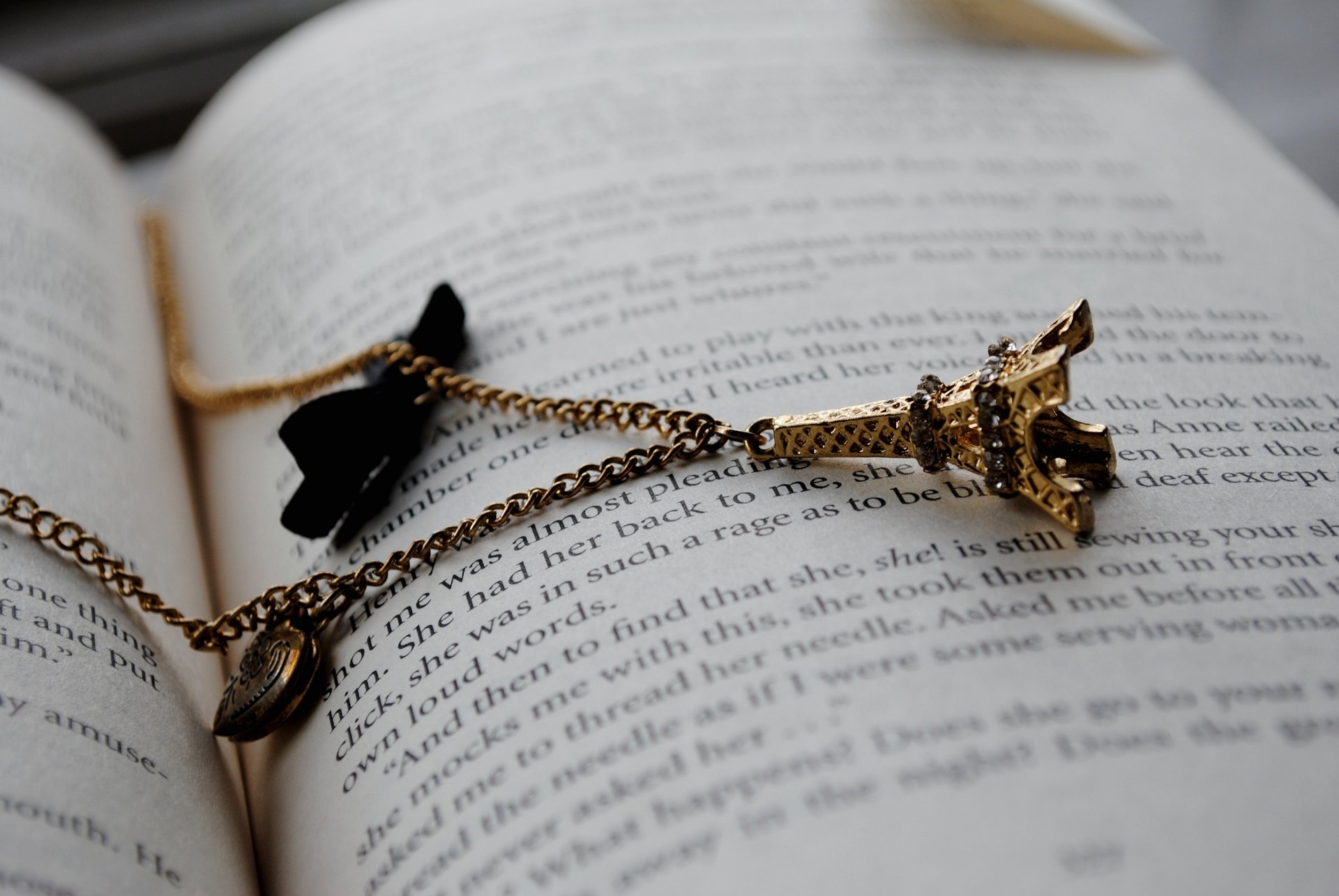 parís torre eiffel figura de acción