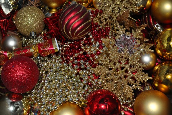 Bolas de Navidad y decoraciones para las vacaciones