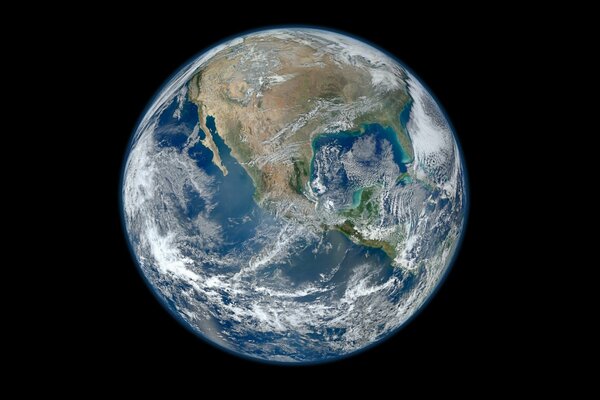 El planeta Tierra en el espacio negro