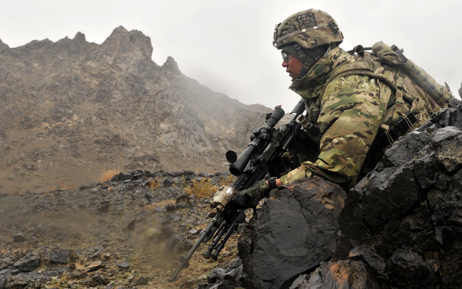 soldado armas ejército