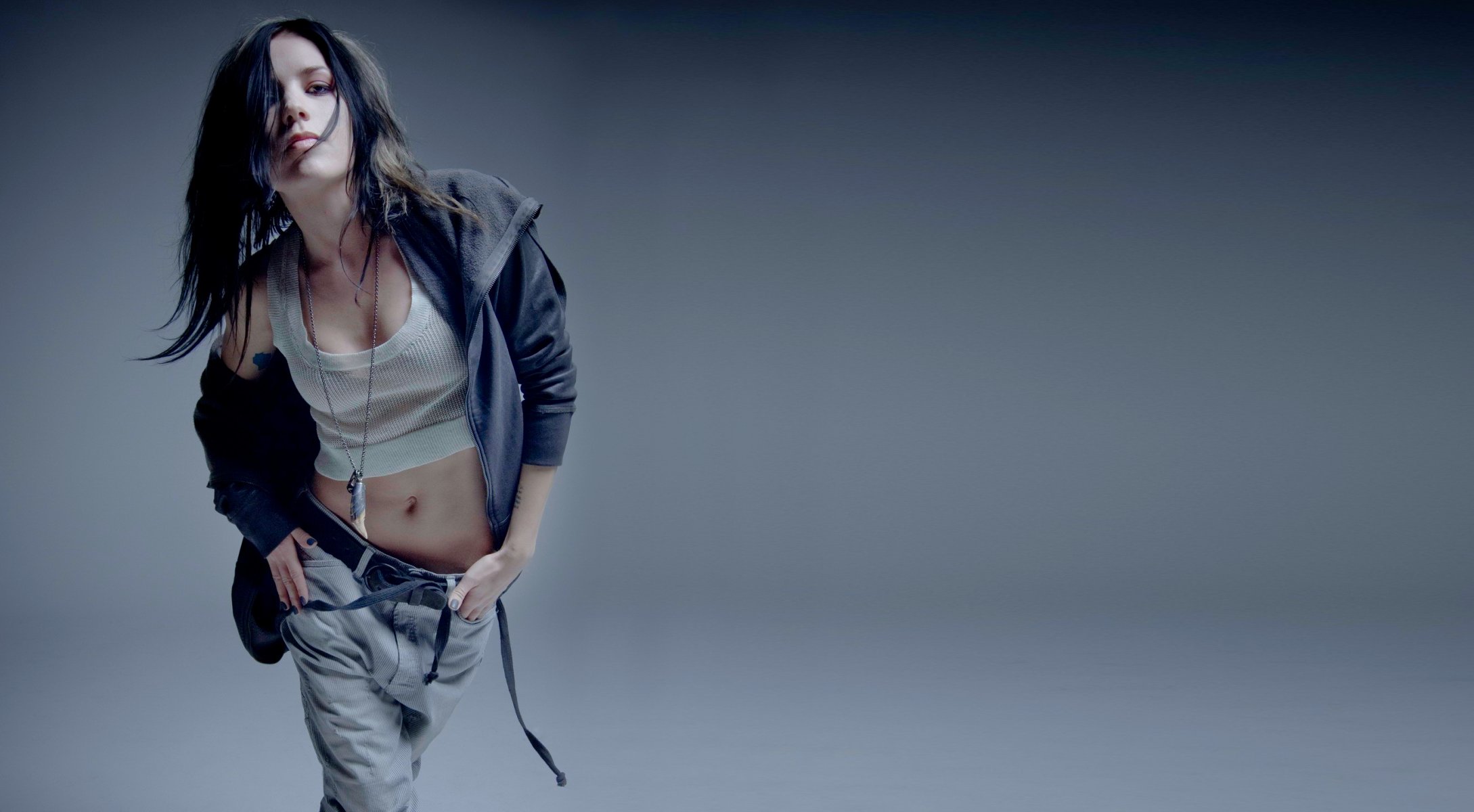 ♪ skylar gray holly brooke cantante compositora productora musical guitarrista pianista