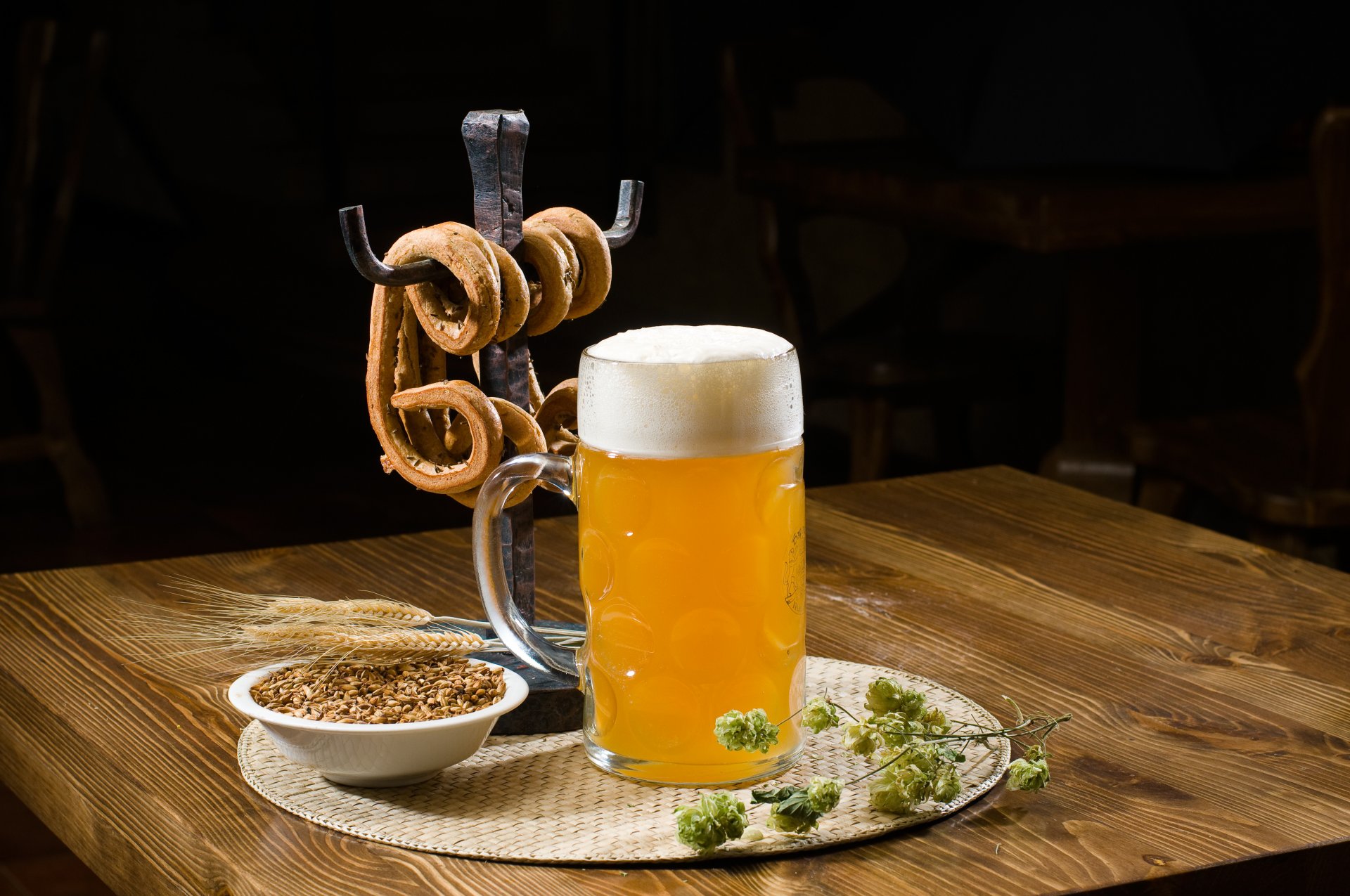 restaurante cerveza ligero alcohol taza