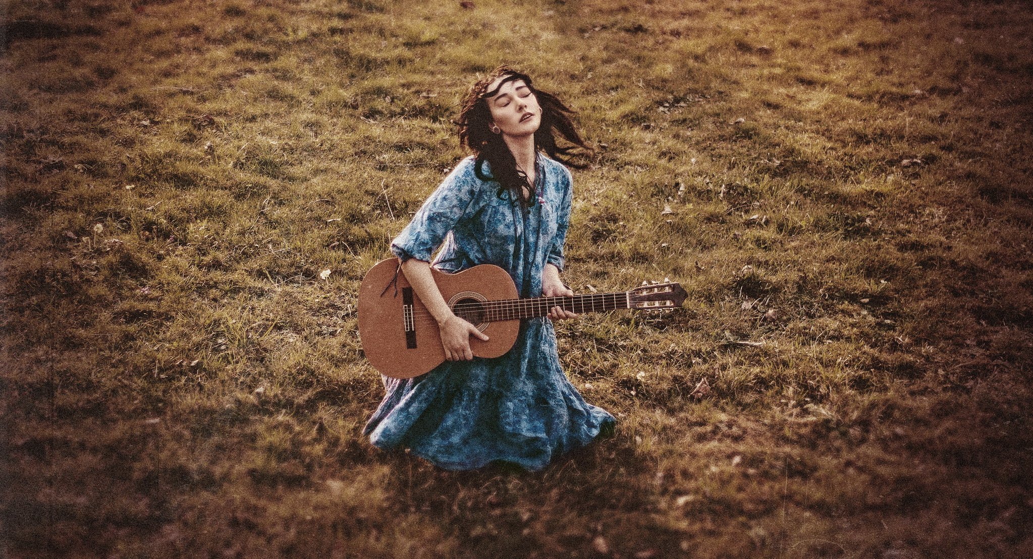 chica guitarra música