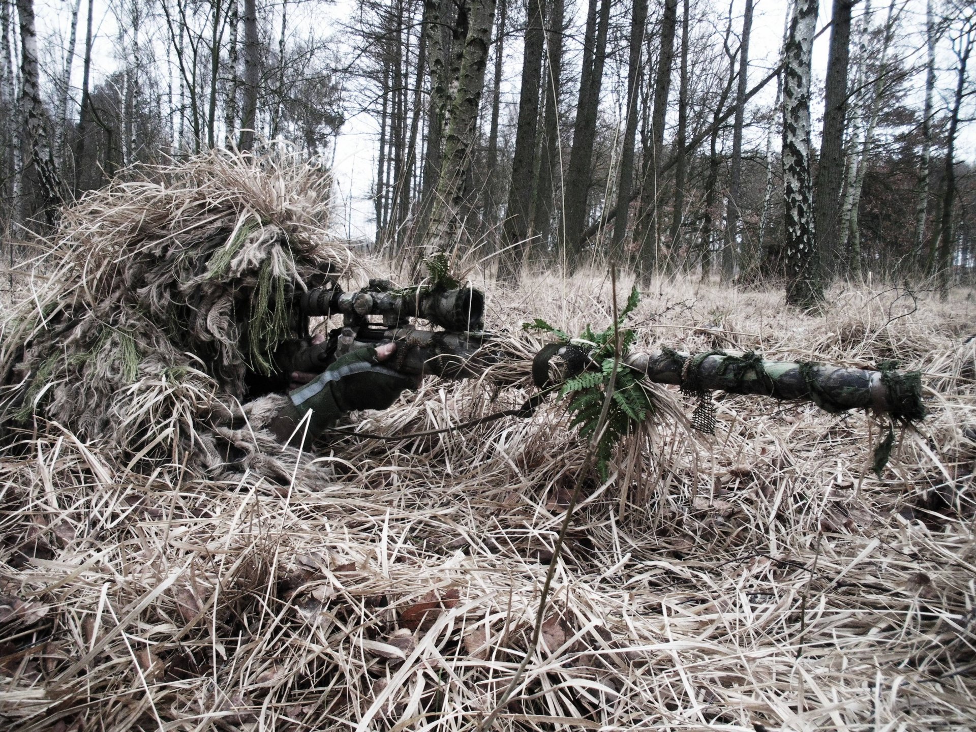 francotirador emboscada camuflaje rifle de francotirador